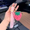 Bolsa de monedas de fruta de cuero fresca y elegante, llavero de coche, bolsa con cremallera trenzada de borla a la moda, accesorio de bolsa personalizado