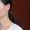 Un Ciervo Plata S925 Plata Esterlina Chapado en Oro Pendientes de Perla Natural de Agua Dulce Personalidad Moda Elegante Lazo Pendientes de Mujer