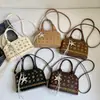 Bolsa de mão transfronteiriça novo modelo 2026, bolsa Lady Dior brilhante e resistente com contas, bolsa de ombro e transversal moderna e versátil atacado
