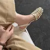 Sandálias Tecidas de Couro Bovino de Primeira Camada com Costas Abertas para Mulheres, Novo Estilo de Verão Sandálias de Couro Genuíno com Salto Baixo, Sandálias Femininas de Salto Médio Tamanho 40