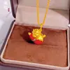 Colgante de Esmalte Chapado en Oro con Diamantes, Presentando una Calabaza de la Suerte, Accesorio de Moda de Lujo Tradicional para el Año Zodiacal del Caballo, para Mujeres