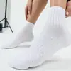 Meias Personalizadas em Pequenos Lotes, Bordado Ome, Jacquard, Estampa de Bolinhas, Logo em Transferência Térmica, Meias Esportivas e de Lazer para Basquete, Processamento e Personalização