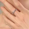 Anillo Nuevo de Diamantes en Fila Torcido para Mujer Moda Dedo Índice Anillo de Cola Abierto Meñique Grupo Incrustado Brillante Torcido Moda Anillo para Mujer