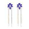 Moda Europea y Americana Street Shooting Pendientes Largos con Cadena de Garra y Borla Pendientes de Fiesta de Aleación con Diamantes para Damas Personalidad Elegante