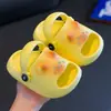 Chinelos infantis para meninas, design de gatinho, novo modelo verão 2026, sandálias de banho para casa internas para bebês, meninos, EVA antiderrapante