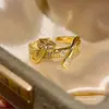 Anillo Abierto Geométrico de Circonita Simple de Moda Personalidad Anillo de Dedo Índice de Alta Gama Nicho Retro Temperamento Joyería Versátil para la Mano