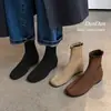 Botas de tornozelo estilo francês 2026 outono e inverno novas com aumento interno de altura, botas elásticas justas, botinhas, tamanhos grandes 34-42