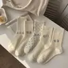 Calcetines de lunares con volantes hasta la pantorrilla estilo japonés para mujer, calcetines finos y transpirables de algodón para primavera y verano, modernos y versátiles, con un estilo preppy