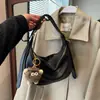 Bolso de un solo hombro para mujer, estilo retro, piel sintética, forma de luna creciente, bolso para mujer, estilo coreano, estilo INS, piel suave, bolso de axila, gran capacidad, bandolera, bolso tipo bollo