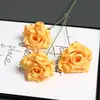 Arranjo de Flores Artificiais de Rosa com 3 Flores para Decoração de Parede de Flores ao Ar Livre, Material de Flor Cascata de Rosa, Arranjo de Flores para Corredor de Casamento, Atacado do Fabricante