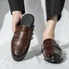 Mocassins de couro xadrez masculinos de verão transfronteiriços, chinelos formais estilo britânico com bico fechado