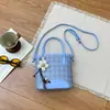 Bolsos Bonitos de Moda Populares Este Año, Bolso de Mano de Moda de Verano con Estampado de Cuadros para Mujer, Bolso de Hombro Versátil Elegante Nuevo 2026
