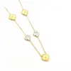 Collar de Acero de Titanio con Patrón de Trébol de Cuatro Hojas de 13 mm para Mujer, Collar de Trébol de Cuatro Hojas, Pulsera y Pendientes Juego de Tres Piezas, Collar de Nácar al por Mayor