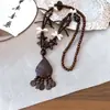 Nova Colar com Pingente de Madeira e Casca de Coco Artesanal Estilo Boêmio para Mulheres Colar de Design de Nicho Étnico Retro