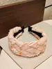 Nuevo Producto Primavera/Verano: Diadema de Chifón Estampado Tejida a Mano de Corona Alta y Ala Ancha, Ligera para Uso Diario, Pinza para el Cabello que Adelgaza el Rostro