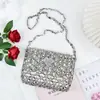 Bolsa de ombro artesanal em crochê com contas acrílicas banhadas a prata em formato de coração, bolsa de noite requintada e elaborada, disponível para atacado, bolsa feminina