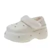 Sapatos de algodão da moda para mulheres, um novo estilo de nicho para o outono e inverno de 2026, projetados para uso ao ar livre, com uma sola grossa que aumenta a altura, confortáveis, versáteis e simples