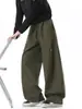 Pantalones casuales estilo americano de remaches color verde militar para hombre, nuevos pantalones de pierna curva de otoño, pantalones anchos holgados de moda