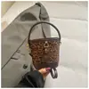 Bolsa Saco Nova Moda Retrô Personalidade Primavera 2026 Ombro Único Transversal de Mão Alto Valor para Viagem Bolsa Elegante Feminina