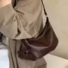 Bolsa feminina de alta qualidade 2026 nova outono e inverno nicho retrô bolsa de ombro para o dia a dia bolsa transversal tipo bolinho de grande capacidade