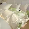 Conjunto de cama de quatro peças em seda gelada lavável para o verão, conjunto de cama de três peças para dormitório, não Tencel, capa modelo novo 2026
