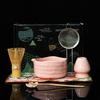 Set de Té Matcha Japonés con Taza de Té de Crisantemo Rosa, Batidor de Té y Empaque Completo