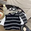 Chaleco de Punto para Niños Otoño 2026 Nueva Moda Elegante Rayado Chaleco de Punto Infantil Atuendo de Otoño para Bebé