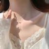 Collar de perlas geométricas simples para mujer, diseño de nicho de alta gama, estilo frío, cadena de clavícula ligera y de lujo que combina con todo.