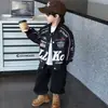 Ropa exterior de otoño para niños, chaqueta de béisbol tipo motociclista, nuevo estilo 2026, chaqueta infantil moderna y genial para niños pequeños