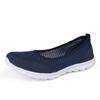 2025 Novo Tamanho Grande Transfronteiriço Malha Vazada Respirável Sapatos Casuais Femininos Leves Modernos Sapatos Esportivos para Caminhada para Mulheres