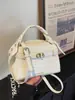 Bolso de Mano de Estilo Sencillo y Relajado 2026 Primavera Nuevo Bolso Cruzado de Moda y Único Bolso de Hombro para Viajes de Oficina para Trabajadores