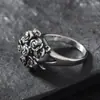 Venta caliente transfronteriza joyería de acero inoxidable fundición anillo de rosa con relieve tridimensional diseño retro para mujer anillo de acero de titanio