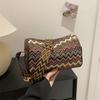 Nova Bolsa Transversal Estilosa Estilo Chinês Moda Primavera 2025 Listrada Étnica Bolsa Feminina com Alça Larga de Ombro Bolsa de Ombro Único