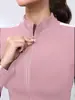 Conjunto de Duas Peças de Jaqueta Longa com Zíper Colorida Contrastante Preto e Branco Elástica Slim Fit Roupa Esportiva ao Ar Livre para Yoga Conjunto de Yoga Feminino