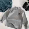 Ropa interior térmica Maibao para niños 2026 Nueva llegada de invierno Niños Rayas Cuello semi-alto Cálido Ropa interior Bebé Ajustada Ropa de otoño