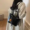 Bolso de Mano de Alta Gama para Mujer 2026 Nuevo Popular Retro Piel Suave Bolso Cubo de Hombro Versátil Bolso Cruzado para el Trabajo