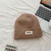 Gorro de Punto Engrosado con Forro Polar y Etiqueta de Letra para Hombres y Mujeres, Gorro de Lana con Etiqueta de Tela Minmin, Terciopelo de Lana a Heattech