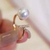 Anillo de perlas con apertura en forma de T en plata S925, figura bicolor amarilla y blanca con accesorios de perlas de 8-9 mm sin cuentas