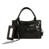 Bolso de mano para mujer 2026 nuevo modelo, bolso motero tachonado, PU suave, bolso de hombro de moda moderno y genial, bolso cruzado casual versátil para mujer