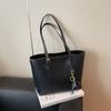 Bolso Grande de Mano para Viajes Diarios 2025 Nuevo Bolso para Mujer de Moda y Versátil Bolso de Hombro y Axila Popular Bolso Tote