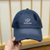 Boné de Baseball Novo Estilo Primavera e Verão com Gato de Desenho Bordado Rasgado para Mulheres com Aba Larga, Circunferência da Cabeça Grande, Emagrecimento Facial, Proteção Solar Boné Bico de Pato