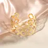 Pulsera de Metal con Patrón de Flores Abierta de Alta Venta Transfronteriza Pulsera de Lujo Ligero con Sensación de Alta Gama Joyería de Mano de Personalidad a la Moda para Mujeres Personalizada