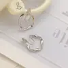 2025 nuevo plato de incienso repelente de mosquitos clip para oreja sin agujero en la oreja pendientes de aro de alta calidad temperamento europeo y americano pendientes de moda para influencers