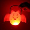 Suministros para festival festival de fantasmas productos de Halloween cubo de plástico portátil vestido de bar niños linterna de calabaza led mayoreo