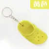 Nuevos dijes de pantuflas mini para zapatos con agujeros, llavero para bolso, colgante, decoración