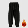 Calça de Moletom Grossa com Forro de Lã de Algodão Outono e Inverno Masculina Quente Cor Sólida Casual Esportiva Masculina Solta Tamanho Grande Calça de Moletom com Logo Estampado