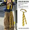 Corbata de Raya Estilo Universitario Retro Maillard para Mujer, Bufanda Dulce y Fresca de Chica Popular, Cadena para Cintura de Camisa de Alta Gama