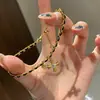 Pulseira de Flor com Zircônia Super Brilhante Estilo Quente 2025 para Mulheres, Pulseira Exquisita de Nicho de Alto Padrão, Joia de Mão Simples e Versátil