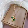 [Aço Titânio] Colar Elegante Estilo Palácio de Luxo Esmeralda Full-Diamond para Mulheres Corrente Versátil para Clavícula Corrente de Aço Titânio