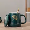 Caneca Criativa Folha Curta Caneca de Café para Casa Caneca de Chá Masculina e Feminina com Tampa e Colher Caneca para Casal Beber Água Fábrica de Origem